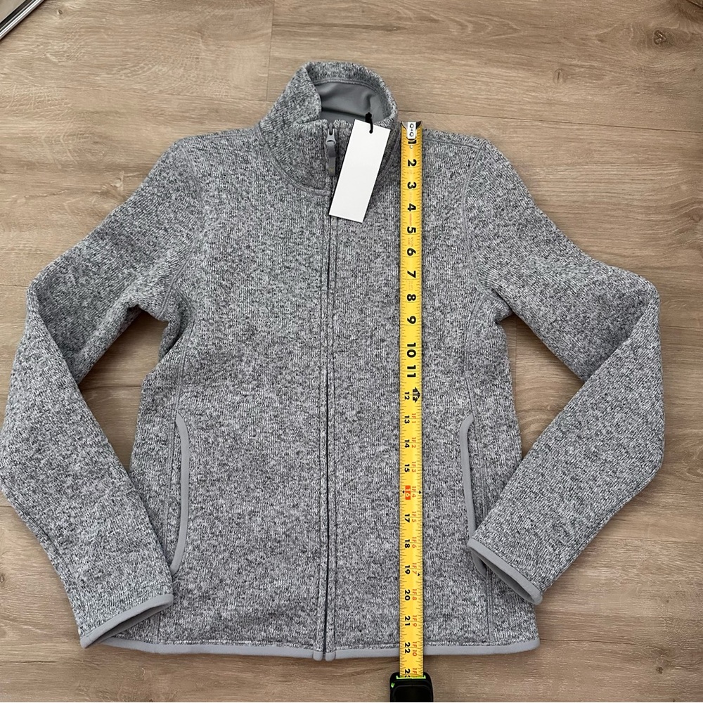 Aritzia Golden Regulate Grey Zip-Up Jacket - Picture 4 of 11